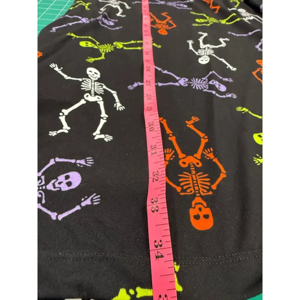 Halloween Sleepshirt Pajama Set Woman's Size XL NWT includes Socks Skeleton Goth